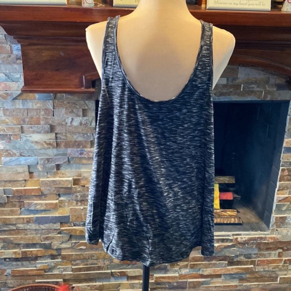 SWING Tank - Picture 4 of 5